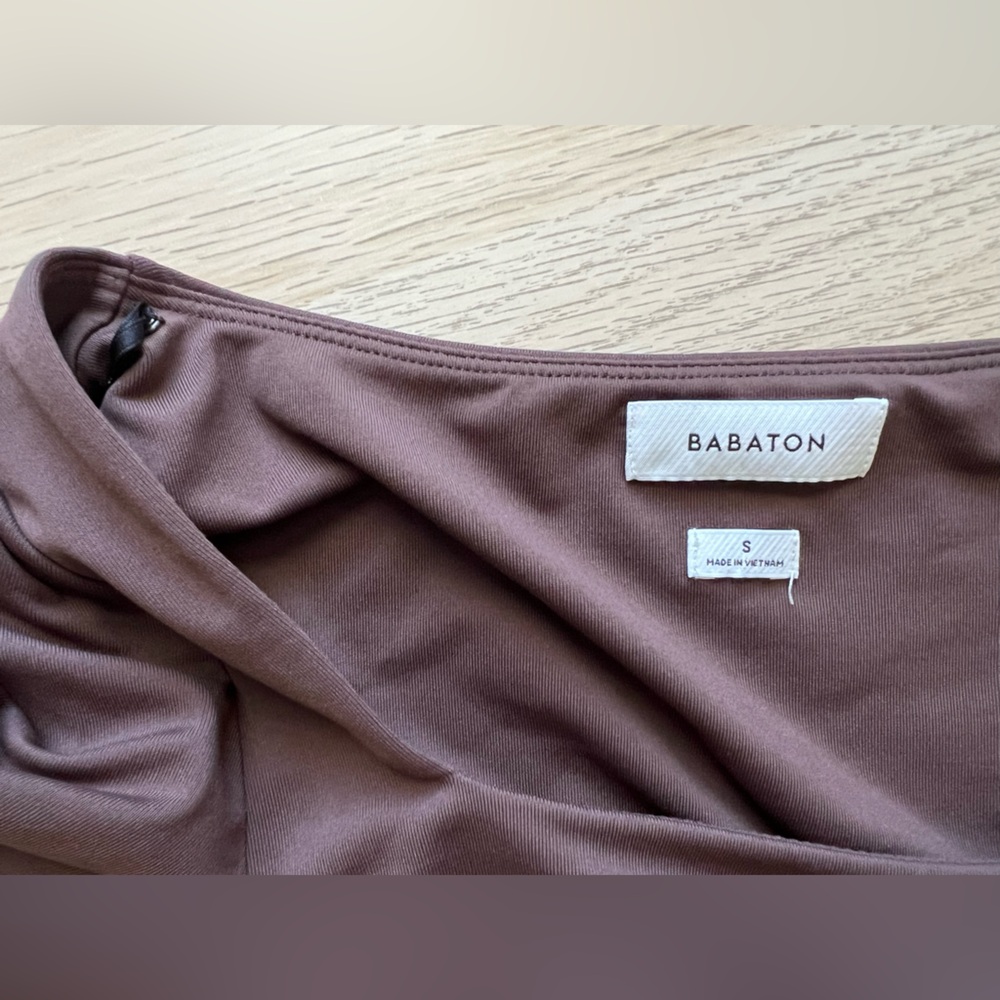 Babaton Square Neck Long Sleeve Top S Brown Fitted Minimal - Picture 11 of 11